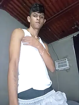 Snapshot of God_Eros_23cm chatting on 11/16/25, 12:16 God Eros 23cm online show from 11/16/25, 12:16