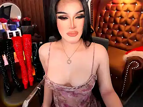 Snapshot of devongarcia chatting on 10/01/25, 11:22 devongarcia online show from 10/01/25, 11:22