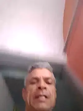 Snapshot of BrenoAvelar chatting on 01/10/26, 07:48 BrenoAvelar online show from 01/10/26, 07:48