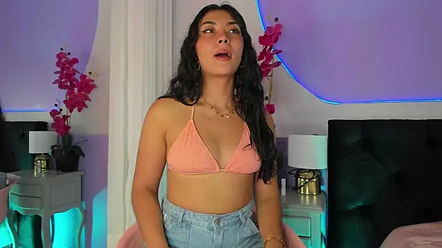 Snapshot of _HAANNAH_ chatting on 09/15/25, 07:47 HAANNAH online show from 09/15/25, 07:47