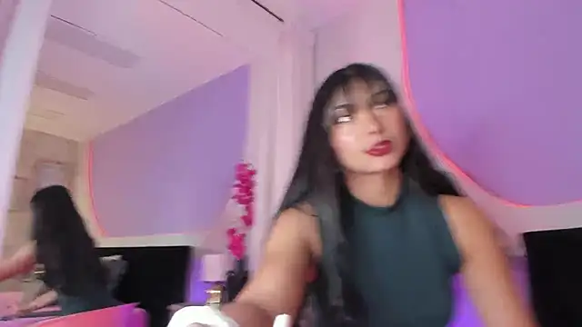 Snapshot of _HAANNAH_ chatting on 11/11/25, 07:58 HAANNAH online show from 11/11/25, 07:58