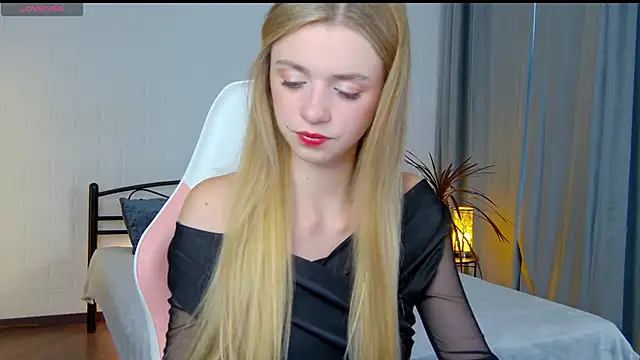 KelsiWest online show from 09/16/25, 01:12