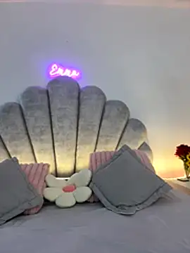 emma-conti2 online show from 12/04/25, 01:42