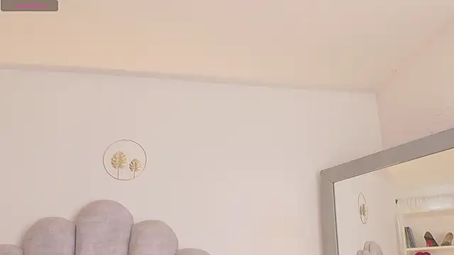 emma-conti2 online show from 04/16/26, 10:34