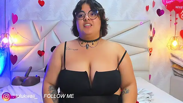 lulukawai16 online show from 02/19/26, 07:21