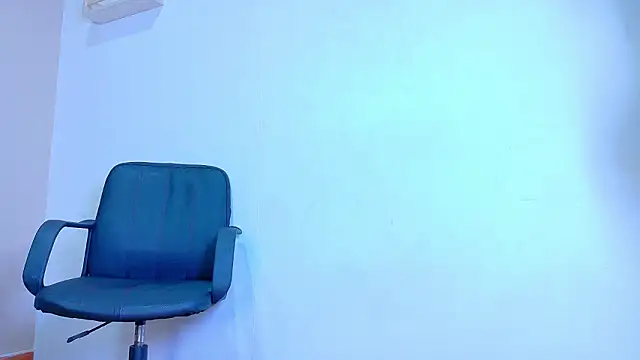 RiriiBrunette   online show from 03/06/26, 08:49