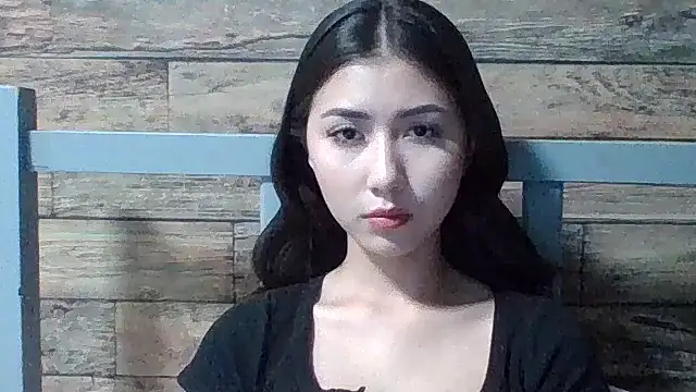 Snapshot of Virginia_Hicks chatting on 11/24/25, 05:34 Virginia Hicks online show from 11/24/25, 05:34