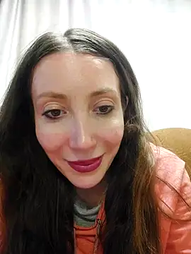 HellaryTourent online show from 01/14/26, 04:23