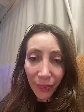 HellaryTourent online show from 02/01/26, 05:44