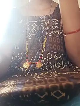 Snapshot of NISHU-TELUGU chatting on 10/28/25, 06:17 NISHU-TELUGU online show from 10/28/25, 06:17