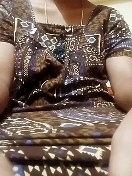 Snapshot of NISHU-TELUGU chatting on 11/09/25, 04:38 NISHU-TELUGU online show from 11/09/25, 04:38