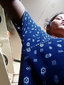 Snapshot of NISHU-TELUGU chatting on 12/19/25, 08:43 NISHU-TELUGU online show from 12/19/25, 08:43