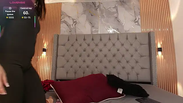 Snapshot of AlyaThompson chatting on 11/09/25, 04:11 AlyaThompson online show from 11/09/25, 04:11