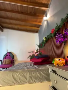 MarilynSmith01 online show from 12/15/25, 08:02