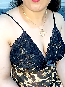 Queen-15 online show from 11/22/25, 06:12