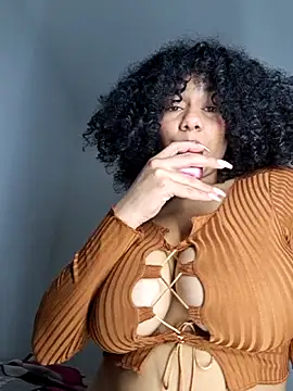 Snapshot of Yerystar chatting on 10/09/25, 10:41 Yerystar online show from 10/09/25, 10:41