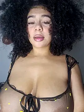 Snapshot of Yerystar chatting on 12/18/25, 02:28 Yerystar online show from 12/18/25, 02:28