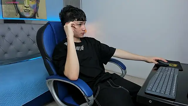 SamBlack  online show from 04/30/26, 12:11