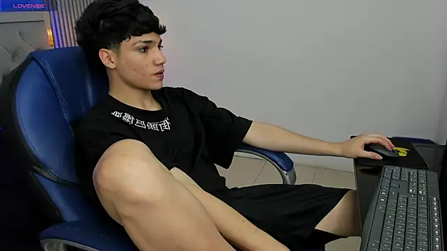 SamBlack  online show from 05/14/26, 12:23
