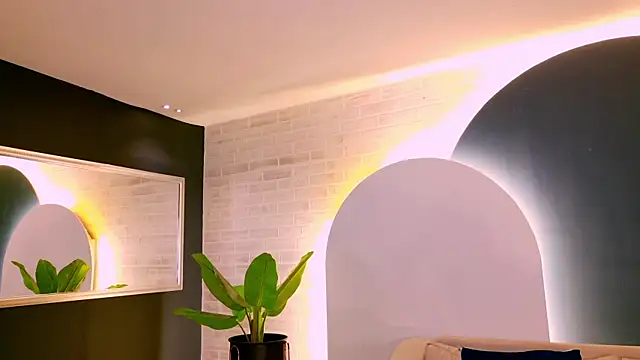 AgathaKondo  online show from 11/06/25, 09:26