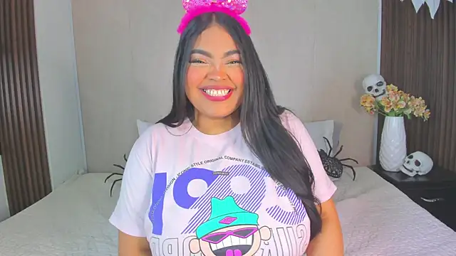 Snapshot of RileyDolly chatting on 10/27/25, 02:59 RileyDolly online show from 10/27/25, 02:59