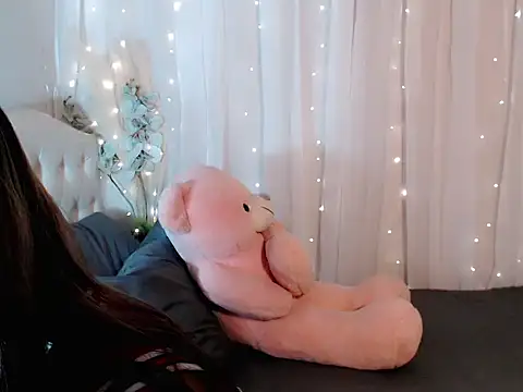 Snapshot of Iyotakody chatting on 09/25/25, 11:30 Iyotakody online show from 09/25/25, 11:30