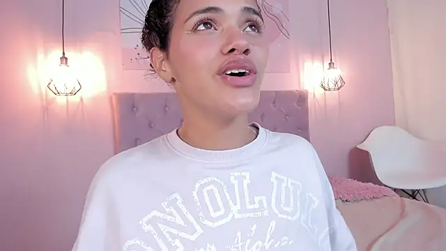 Snapshot of ATENA_JB chatting on 10/11/25, 04:12 ATENA JB online show from 10/11/25, 04:12