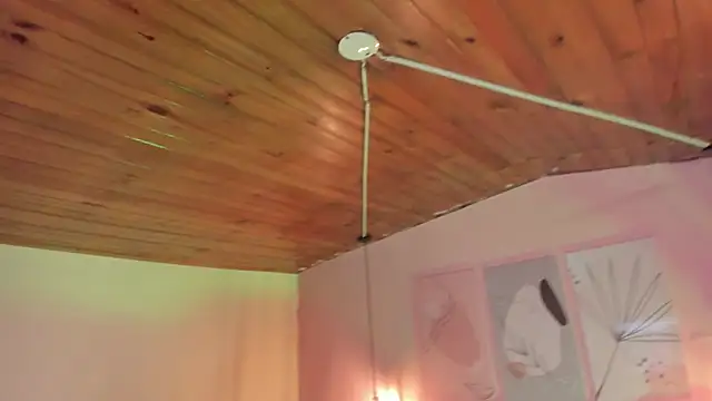 Snapshot of ATENA_JB chatting on 11/20/25, 03:28 ATENA JB online show from 11/20/25, 03:28