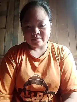 Snapshot of MaySweetb chatting on 10/11/25, 06:34 MaySweetb online show from 10/11/25, 06:34