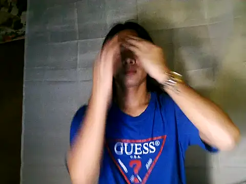 Snapshot of Asian_PrettyAle chatting on 12/23/25, 12:30 Asian PrettyAle online show from 12/23/25, 12:30