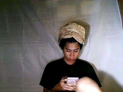 Snapshot of Asian_PrettyAle chatting on 01/11/26, 10:31 Asian PrettyAle online show from 01/11/26, 10:31