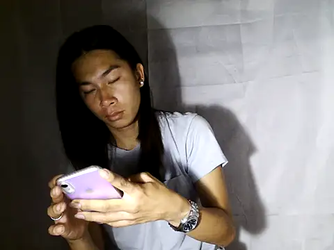 Snapshot of Asian_PrettyAle chatting on 03/13/26, 03:24 Asian PrettyAle online show from 03/13/26, 03:24