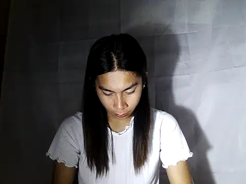 Snapshot of Asian_PrettyAle chatting on 03/14/26, 01:38 Asian PrettyAle online show from 03/14/26, 01:38