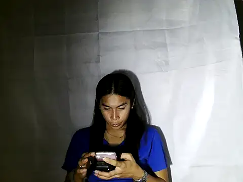 Snapshot of Asian_PrettyAle chatting on 03/18/26, 01:47 Asian PrettyAle online show from 03/18/26, 01:47