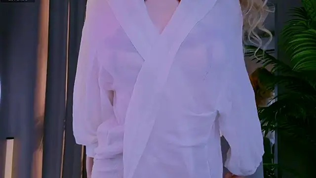 Snapshot of emilyshepar_d chatting on 03/20/26, 03:22 emilyshepar d online show from 03/20/26, 03:22