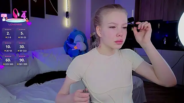 Snapshot of emilyshepar_d chatting on 04/06/26, 02:42 emilyshepar d online show from 04/06/26, 02:42