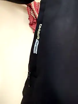 RAYI Queen 4 online show from 11/29/25, 03:20