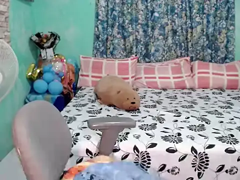 lovelable smile online show from 10/05/25, 12:25
