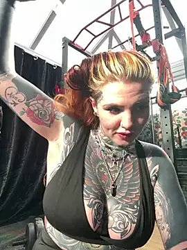 Snapshot of AlexandraWildd chatting on 02/25/26, 01:10 AlexandraWildd online show from 02/25/26, 01:10