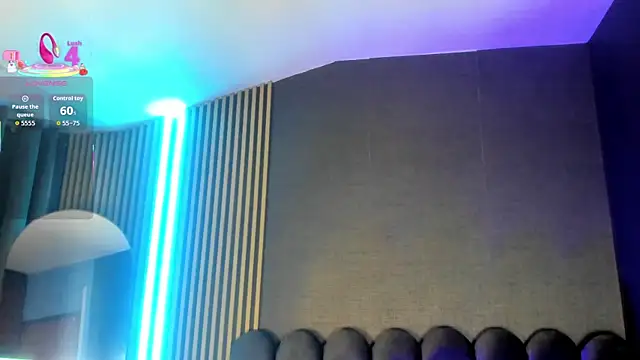 Snapshot of Gina_77 chatting on 10/25/25, 12:02 Gina 77 online show from 10/25/25, 12:02