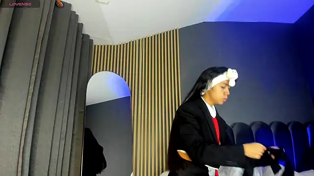 Snapshot of Gina_77 chatting on 10/27/25, 12:31 Gina 77 online show from 10/27/25, 12:31