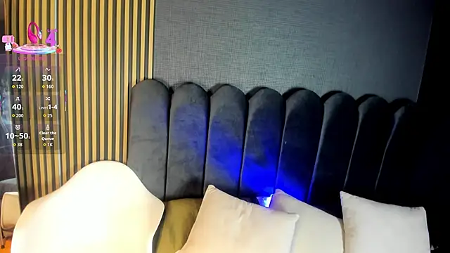 Snapshot of Gina_77 chatting on 10/31/25, 12:06 Gina 77 online show from 10/31/25, 12:06