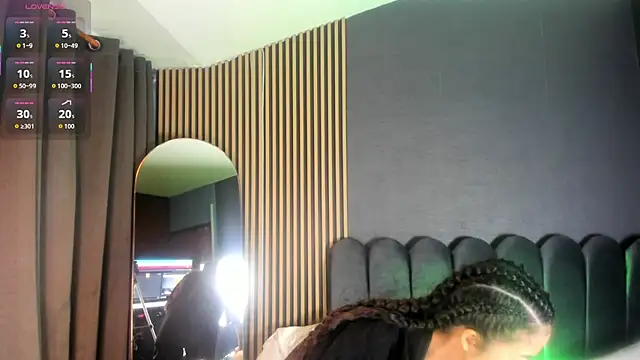 Snapshot of Gina_77 chatting on 11/06/25, 12:06 Gina 77 online show from 11/06/25, 12:06