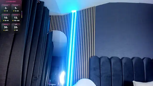 Snapshot of Gina_77 chatting on 11/19/25, 12:16 Gina 77 online show from 11/19/25, 12:16