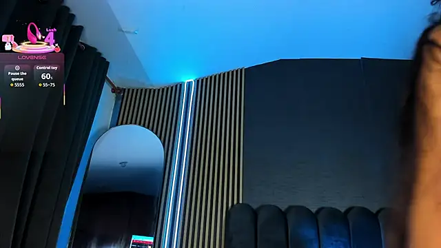 Snapshot of Gina_77 chatting on 12/01/25, 07:41 Gina 77 online show from 12/01/25, 07:41