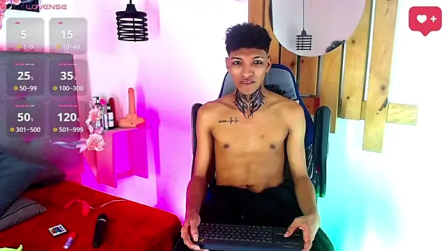 Rick Wade online show from 12/05/25, 02:31