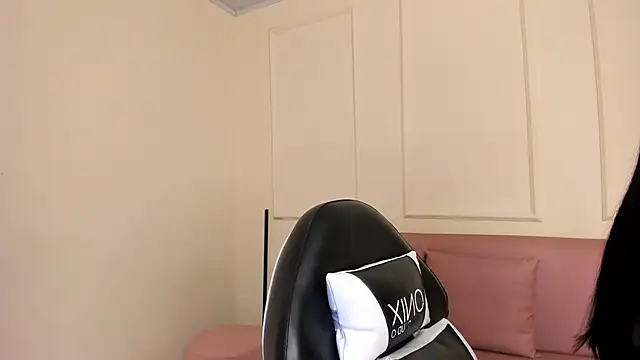 Lilily lv online show from 09/20/25, 12:17