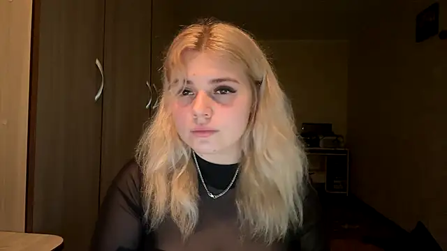 sunshinyflash online show from 11/24/25, 04:40