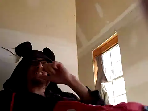 Snapshot of dandonn chatting on 02/28/25, 04:42 dandonn online show from 02/28/25, 04:42