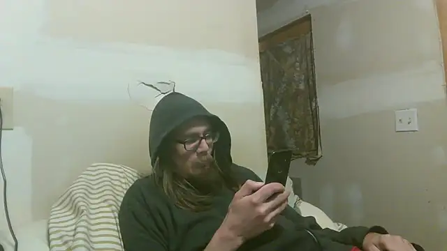 Snapshot of dandonn chatting on 01/15/26, 11:30 dandonn online show from 01/15/26, 11:30